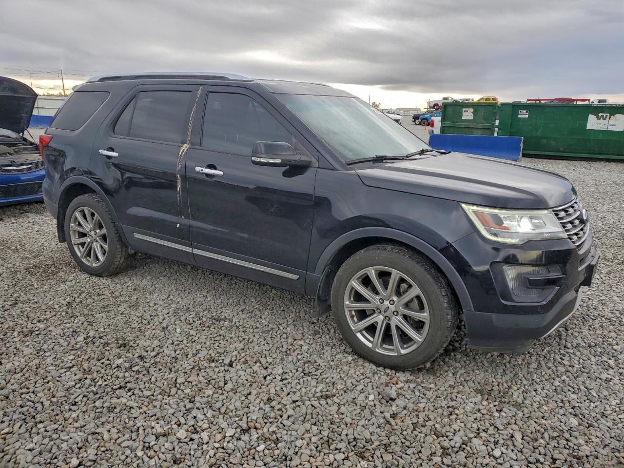 Ford Explorer Limited Image 4