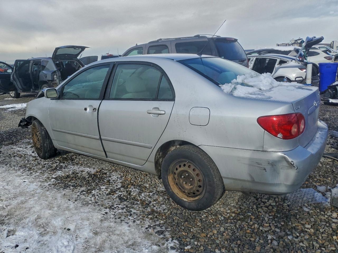 Toyota Corolla Ce Image 5