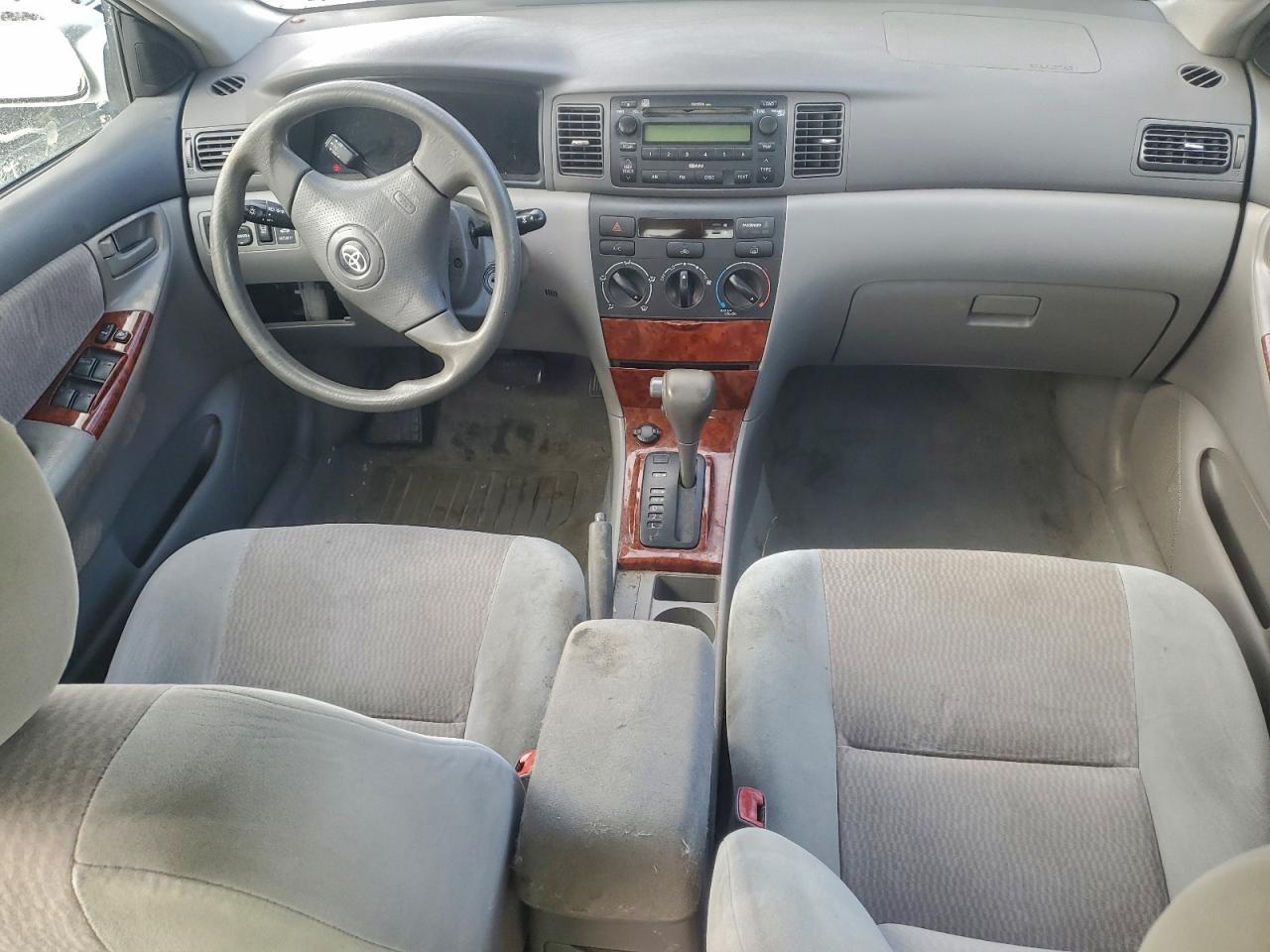 Toyota Corolla Ce Image 3