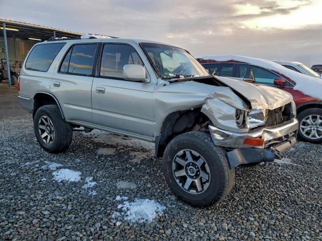 Toyota 4Runner Sr5 Image 7