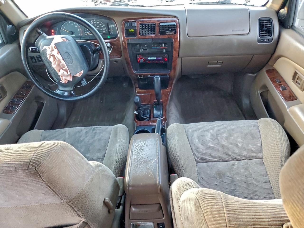 Toyota 4Runner Sr5 Image 10