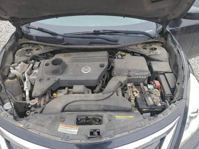Nissan Altima 2.5 Image 8
