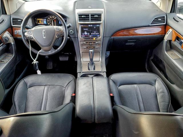 Lincoln MKX Image 12