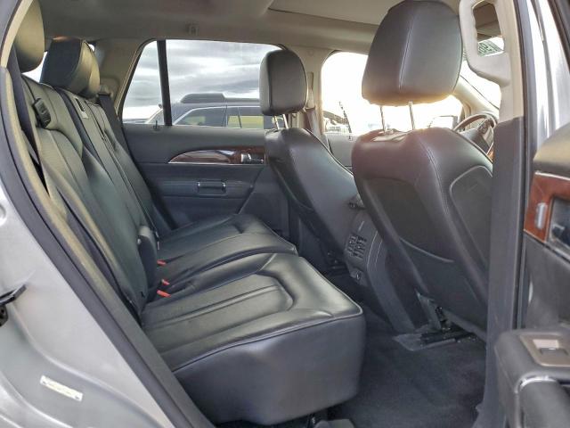 Lincoln MKX Image 10