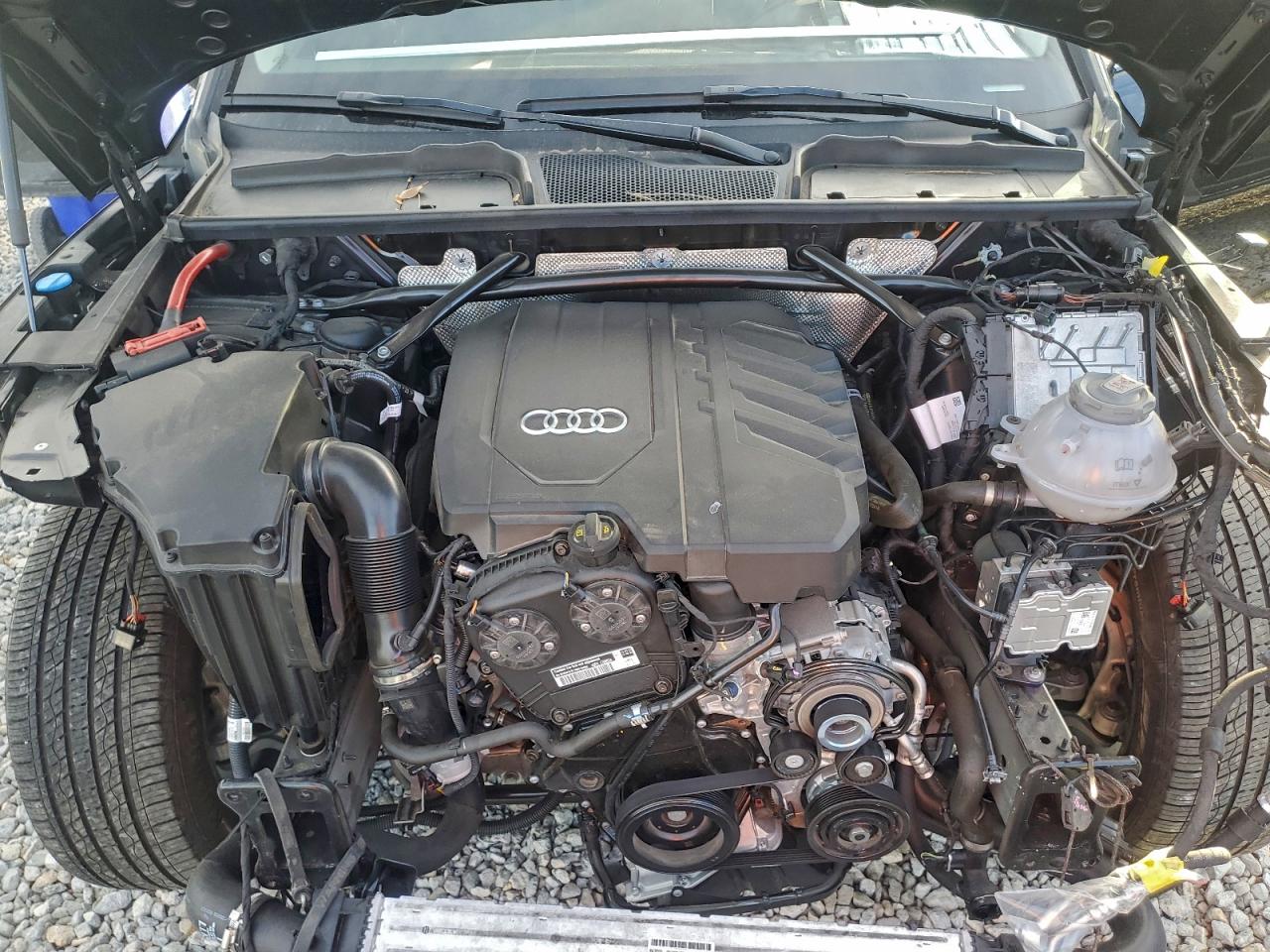 Audi Q5 Prestige 45 Image 14