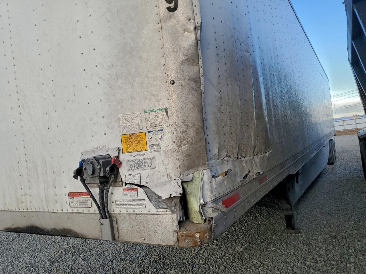 Utility Dry Van Image 10