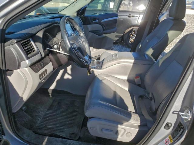 Toyota Highlander Xle Image 8