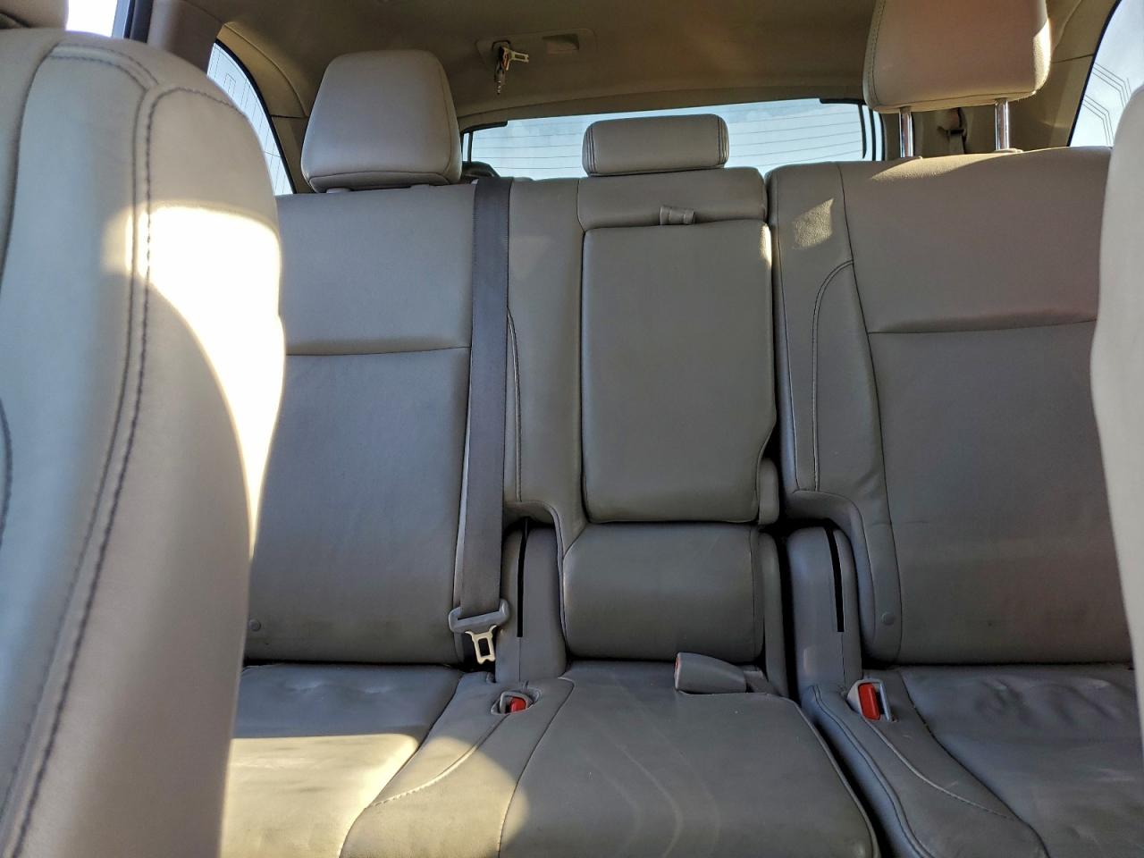 Toyota Highlander Xle Image 9