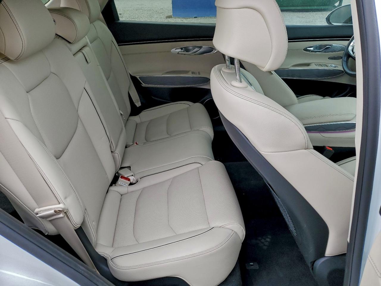 Genesis Gv70 Base Base Image 8