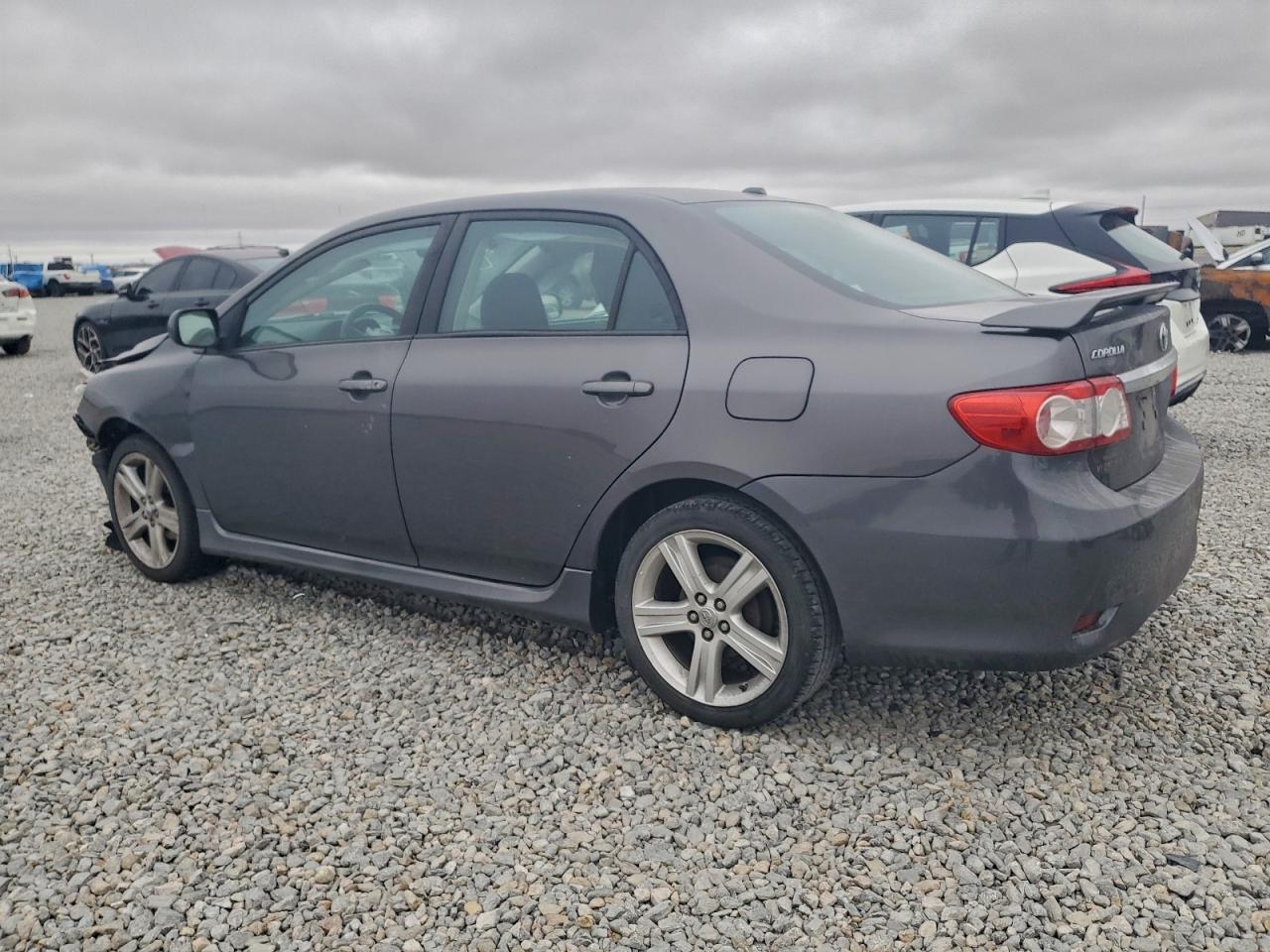 Toyota Corolla Base Image 6