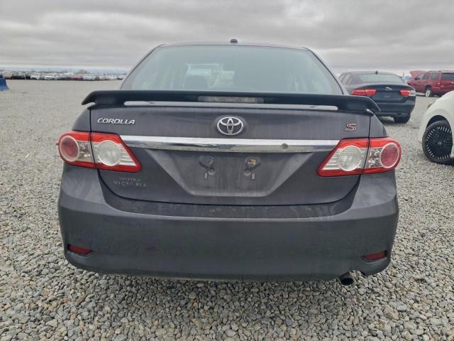 Toyota Corolla Base Image 2