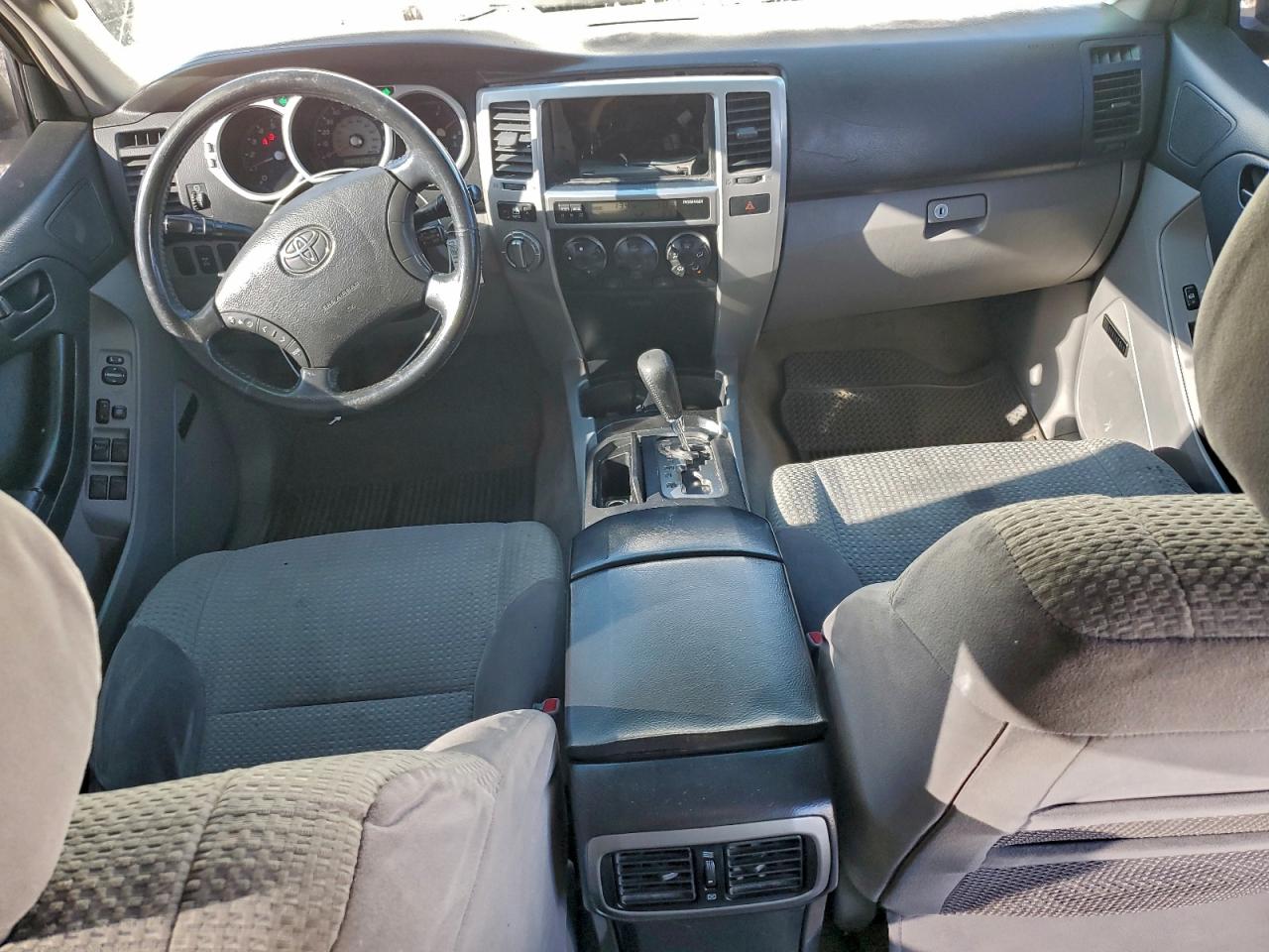 Toyota 4Runner Sr5 Image 4