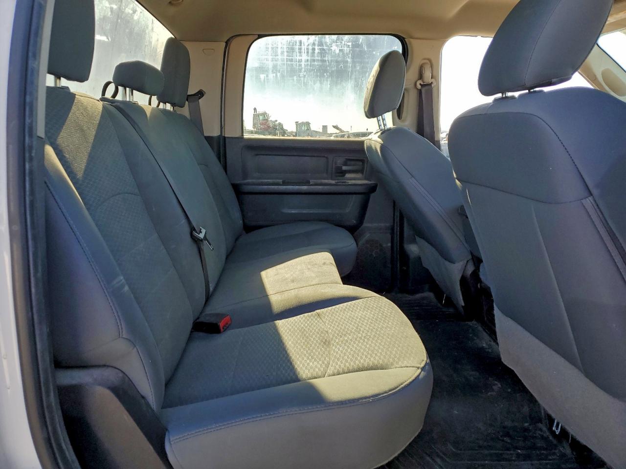 Ram 3500 St Image 12