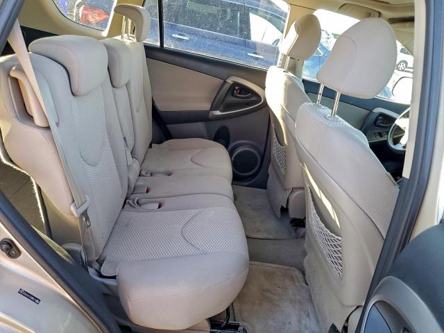 Toyota RAV4 Limited Image 9