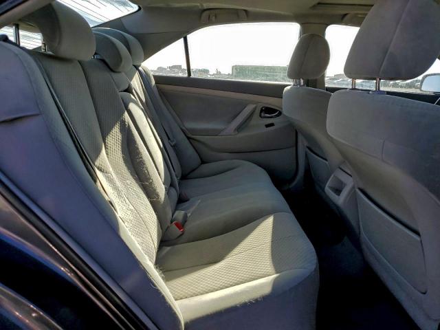 Toyota Camry Ce Image 10