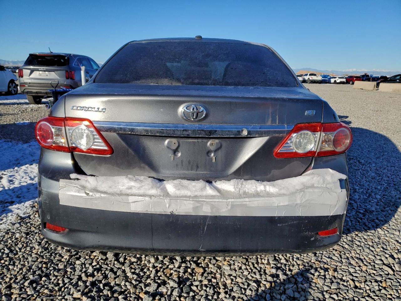 Toyota Corolla Base Image 2