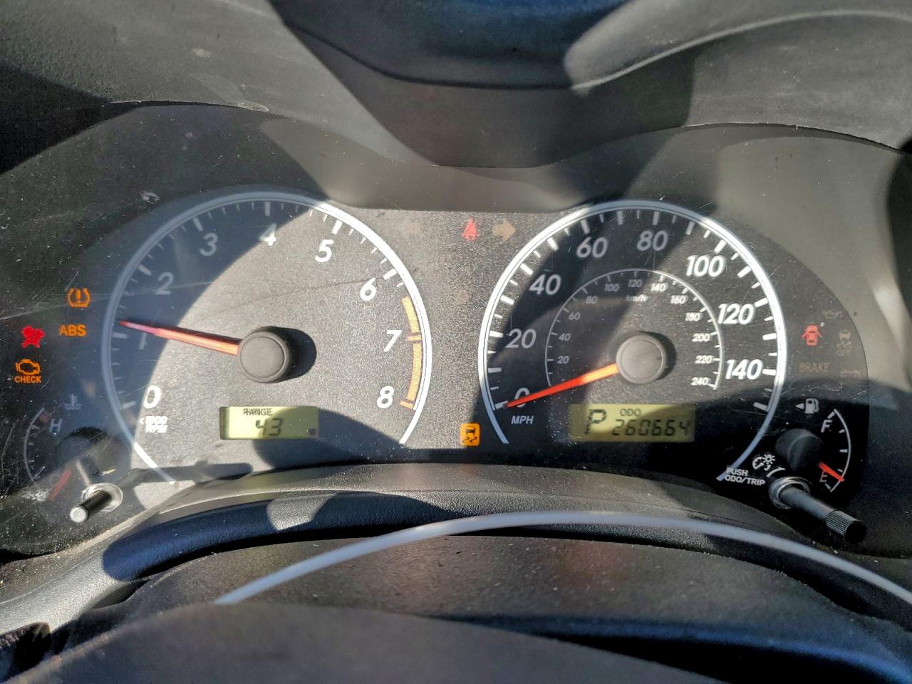 Toyota Corolla Base Image 10