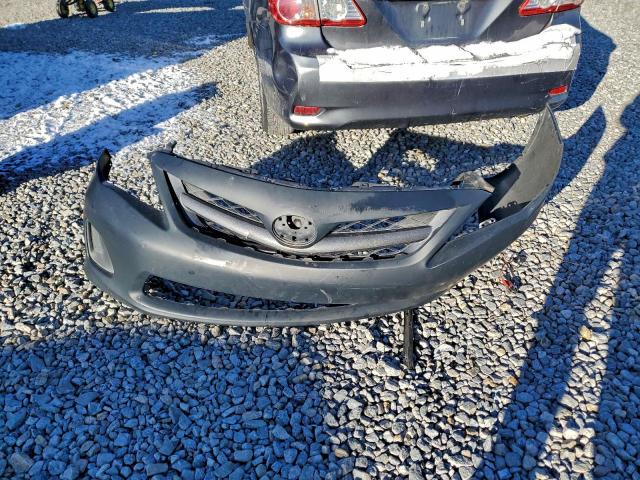 Toyota Corolla Base Image 11