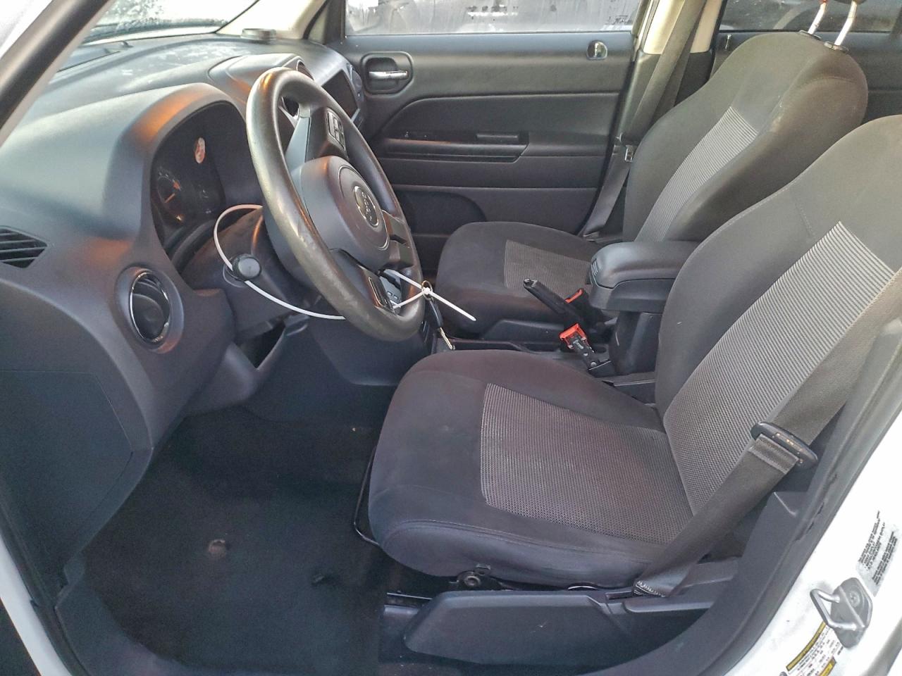 Jeep Patriot Sport Image 11