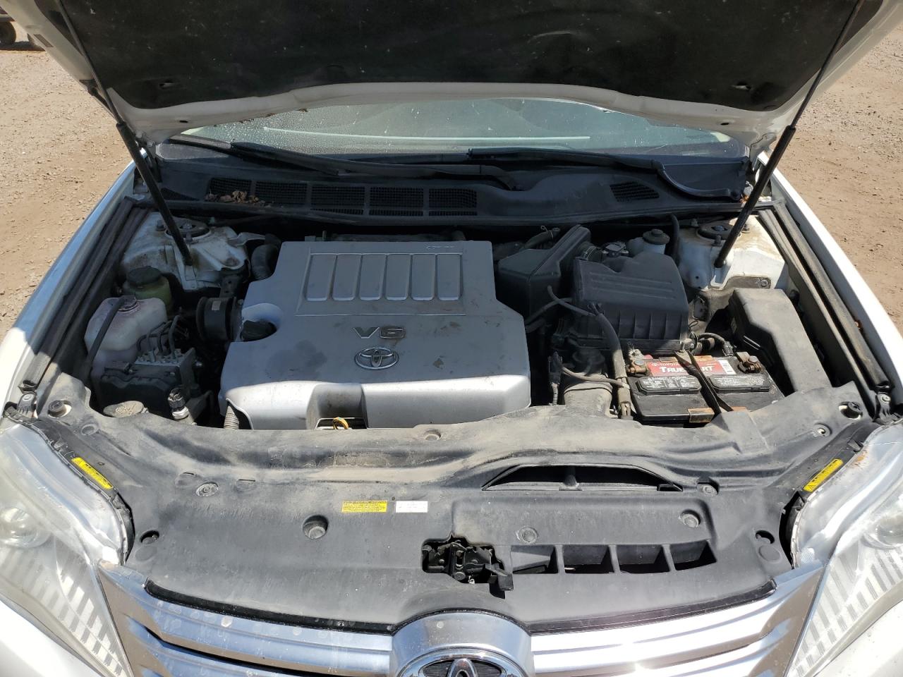 Toyota Avalon Base Image 11