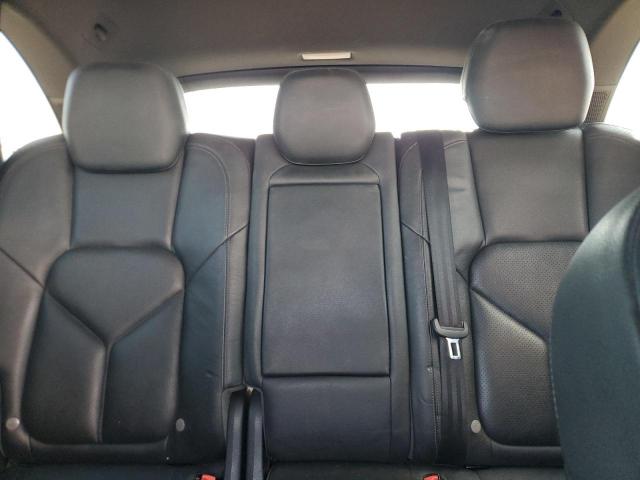 Porsche Cayenne S Hybrid Image 9