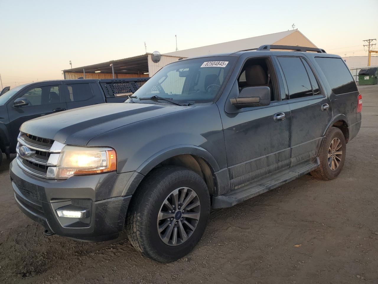 Ford Expedition Xlt Image 1