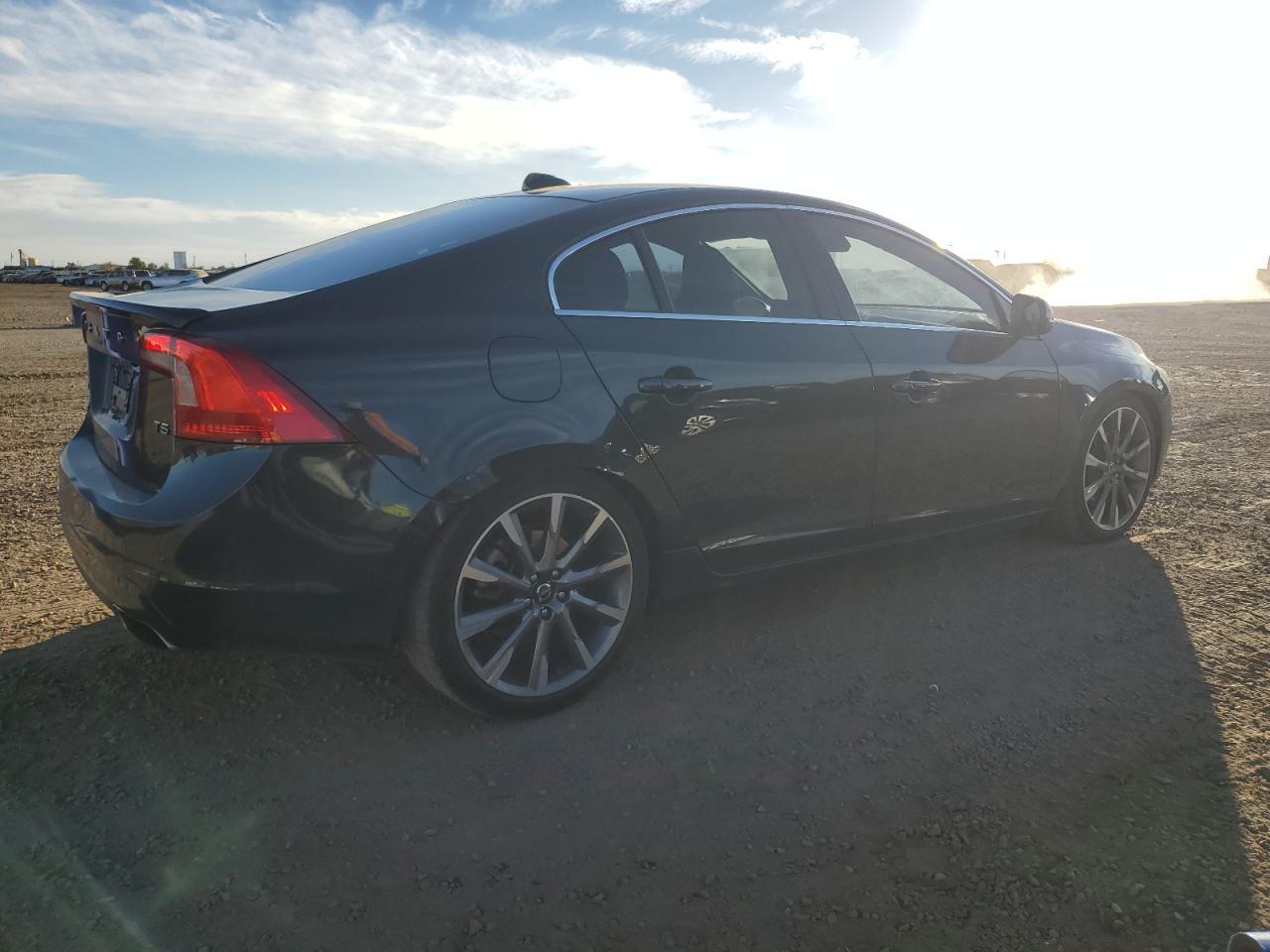 Volvo S60 Premier+ Image 12