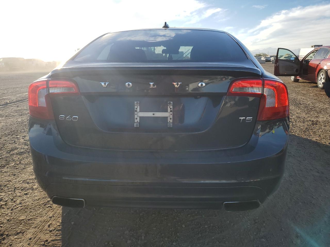 Volvo S60 Premier+ Image 2