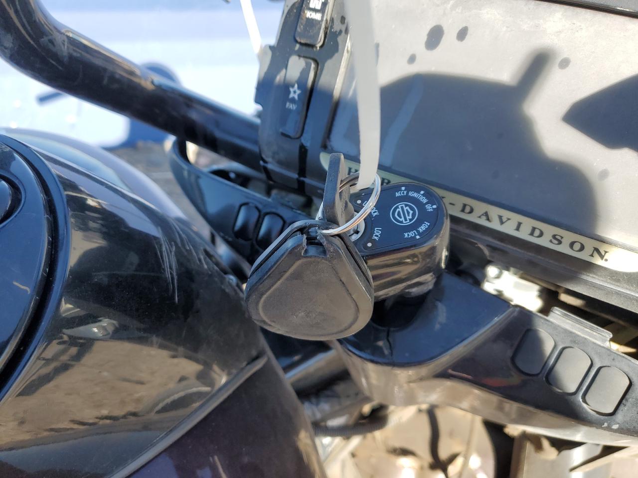 Harley-Davidson Fl Street Glide Special Image 2