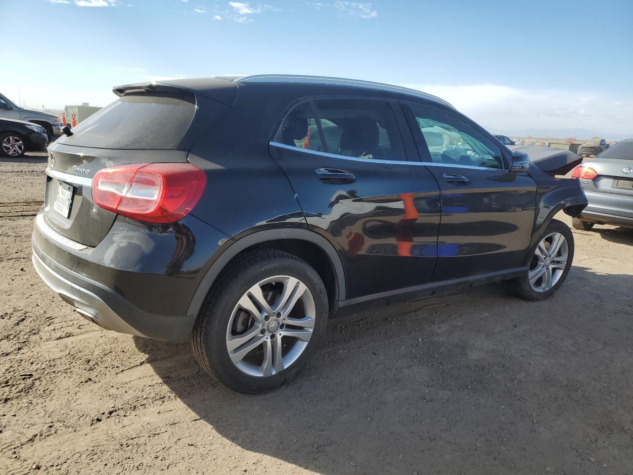 Mercedes-Benz GLA 250 4matic Image 5