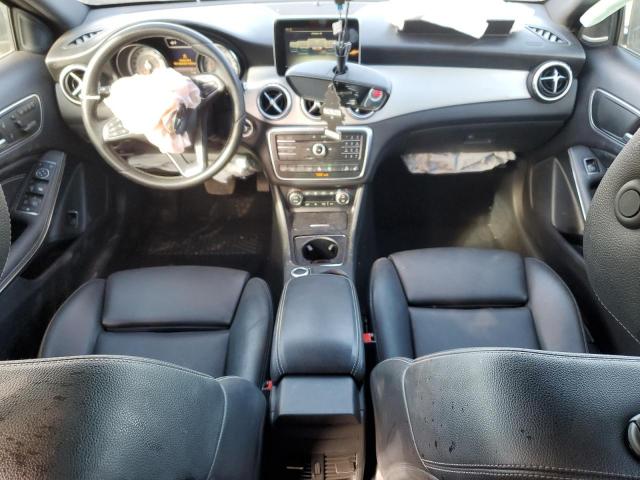 Mercedes-Benz GLA 250 4matic Image 13