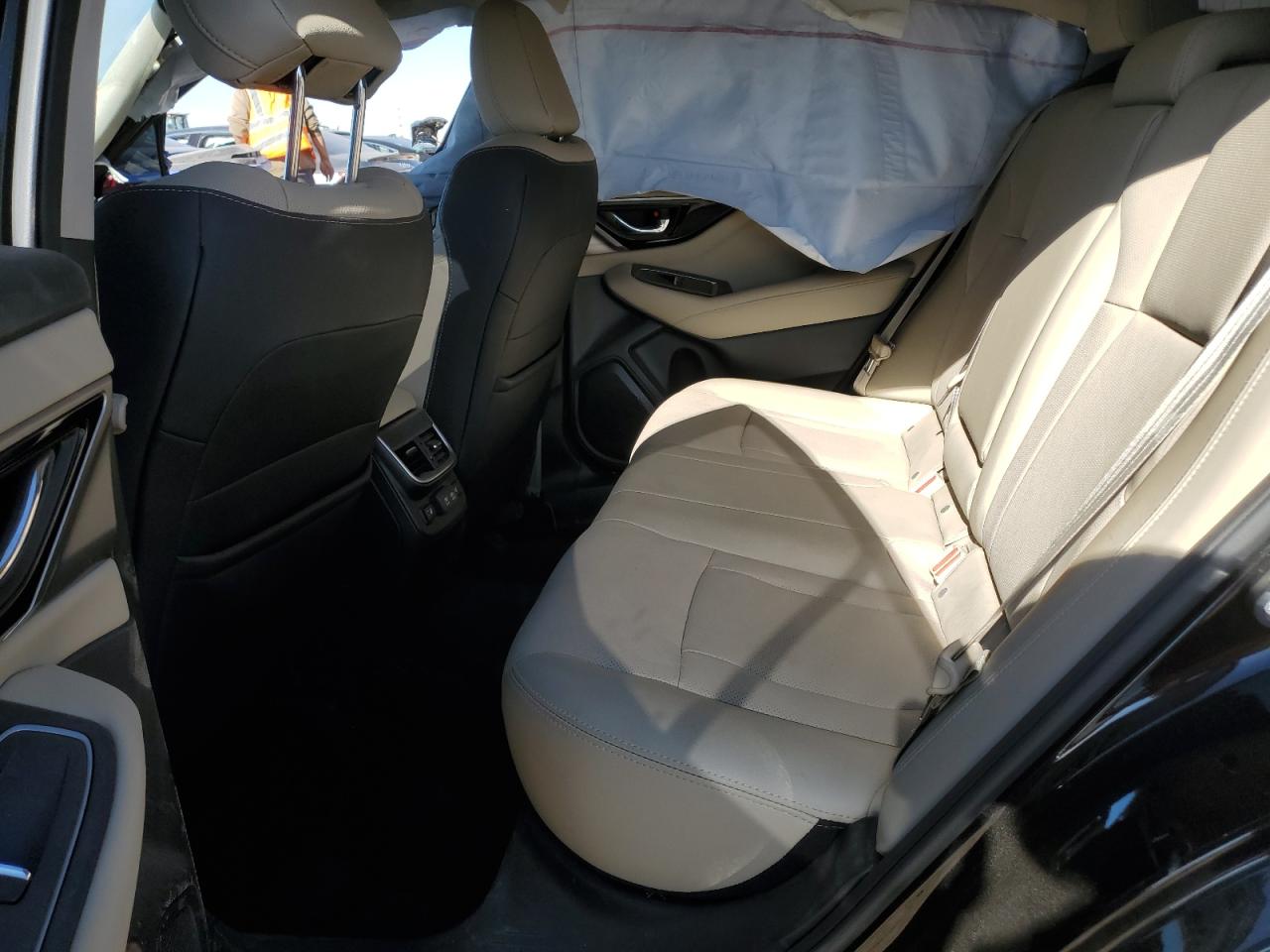 Subaru Legacy Limited Image 5