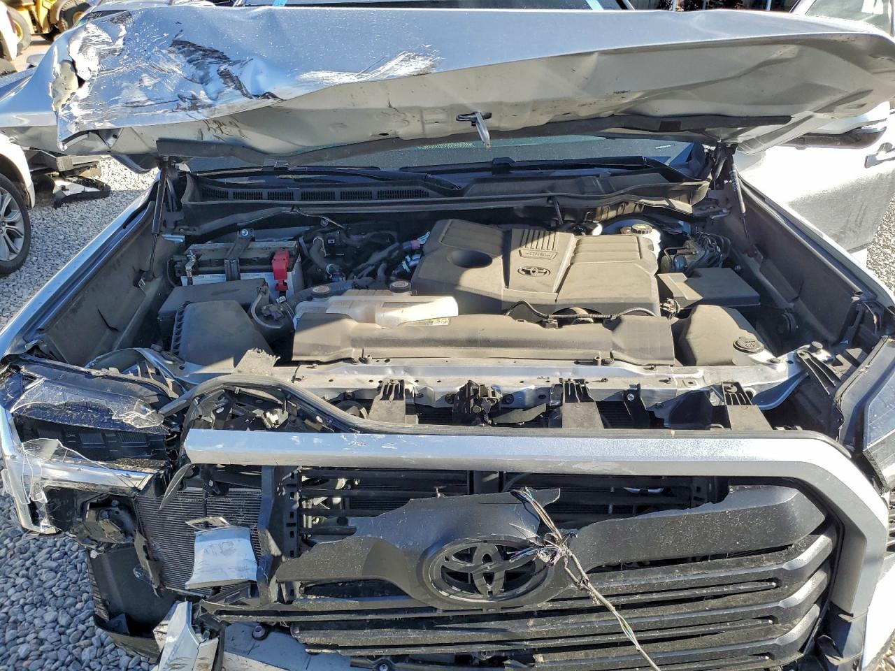 Toyota Tundra Crewmax Sr Image 9