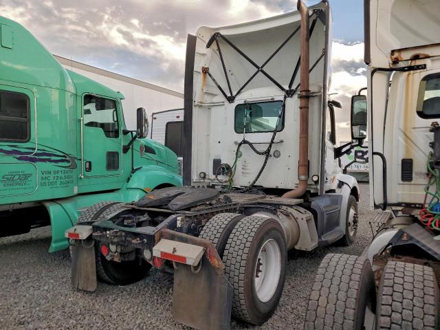 Peterbilt 579 Image 2