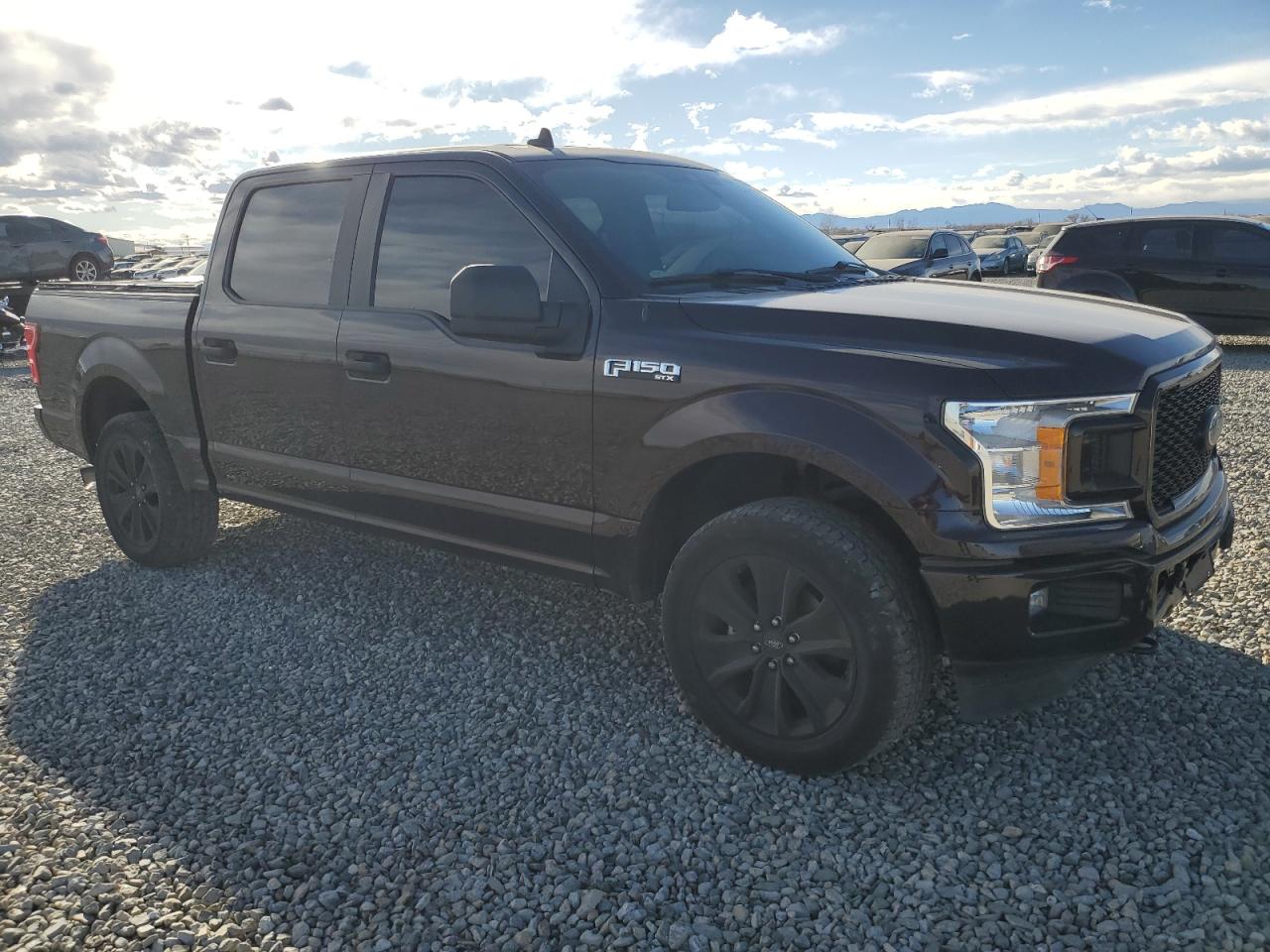 Ford F-150 Supercrew Image 11