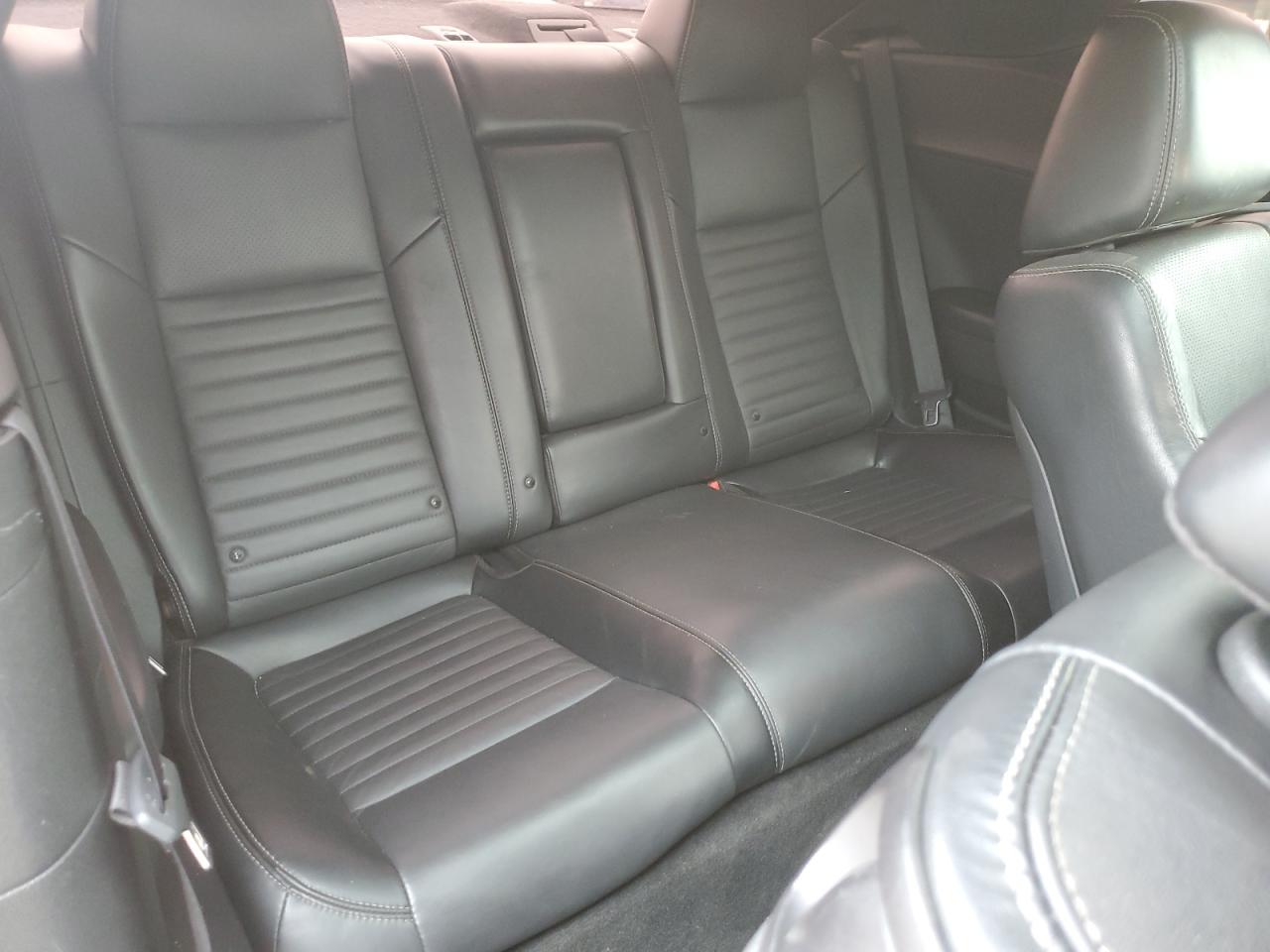 Dodge Challenger Image 4