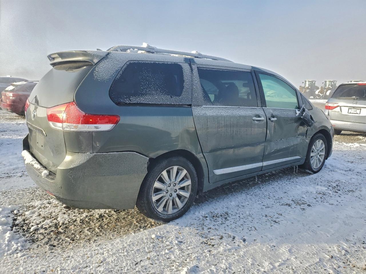 Toyota Sienna Xle Image 11