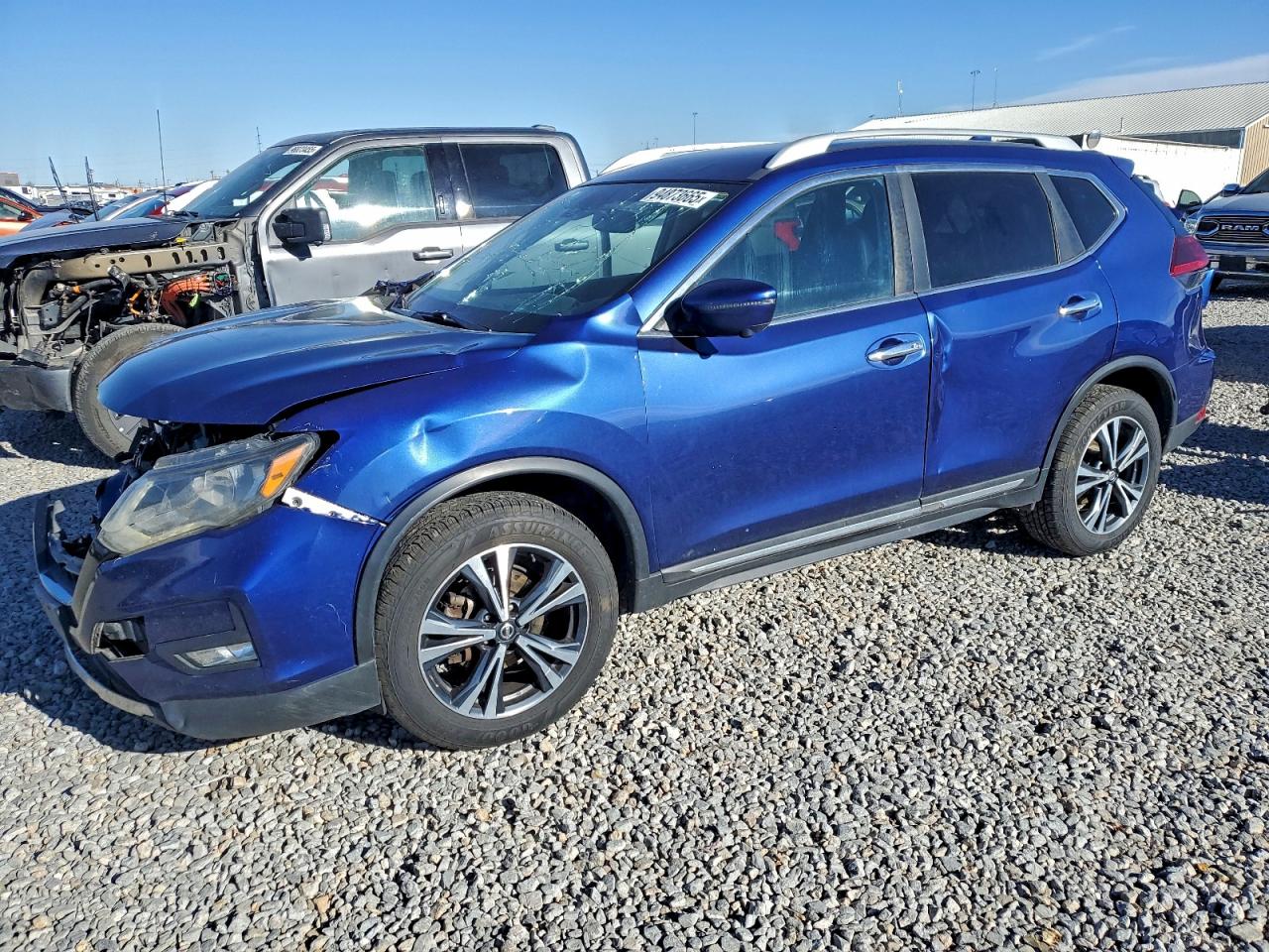 Nissan Rogue S Image 1