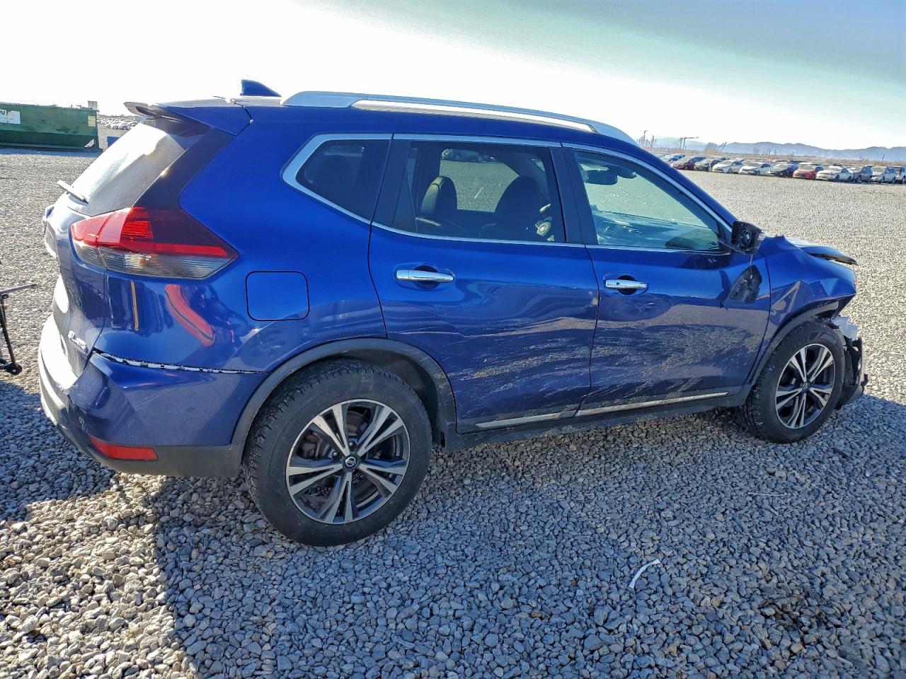 Nissan Rogue S Image 4