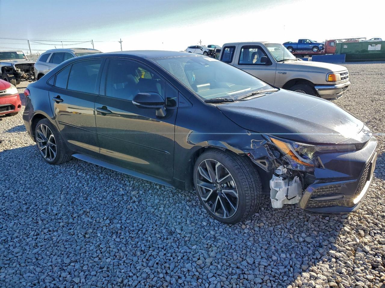 Toyota Corolla Se Image 9