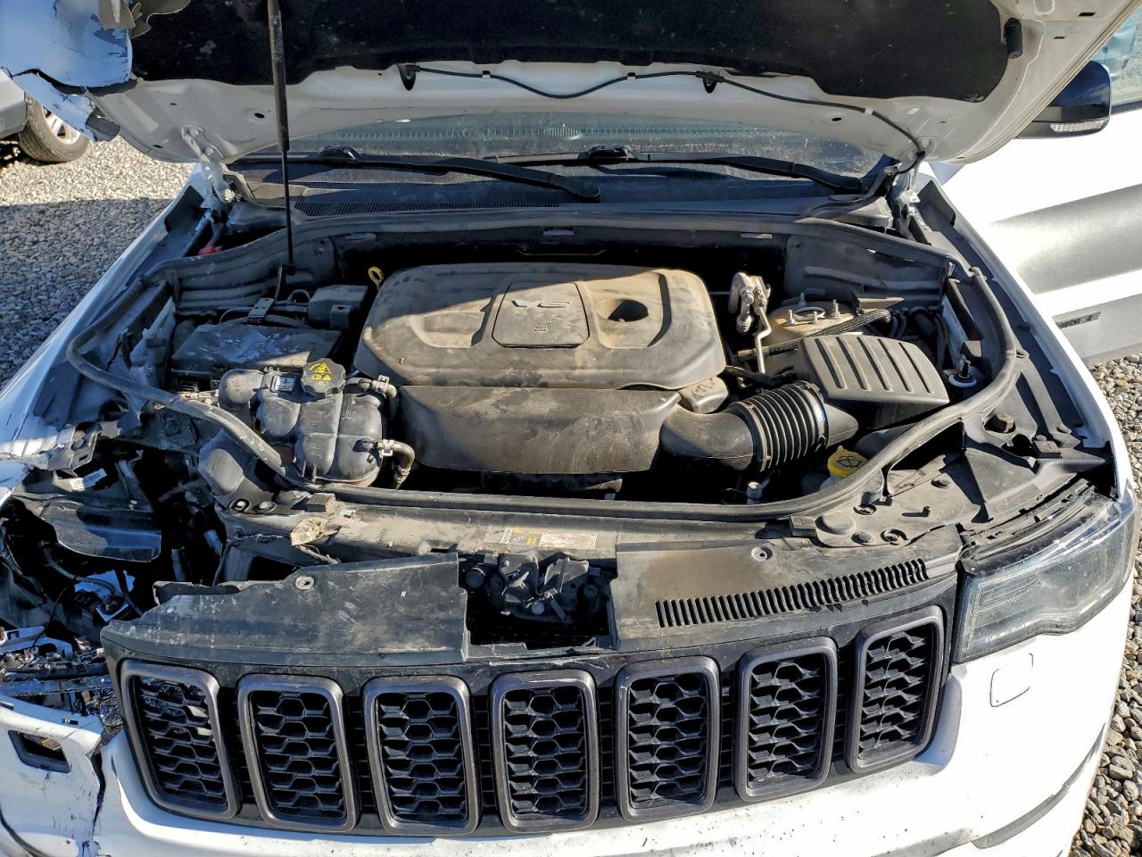 Jeep Grand Cherokee Limited Image 12