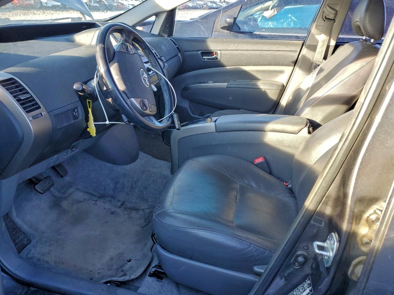 Toyota Prius Image 6