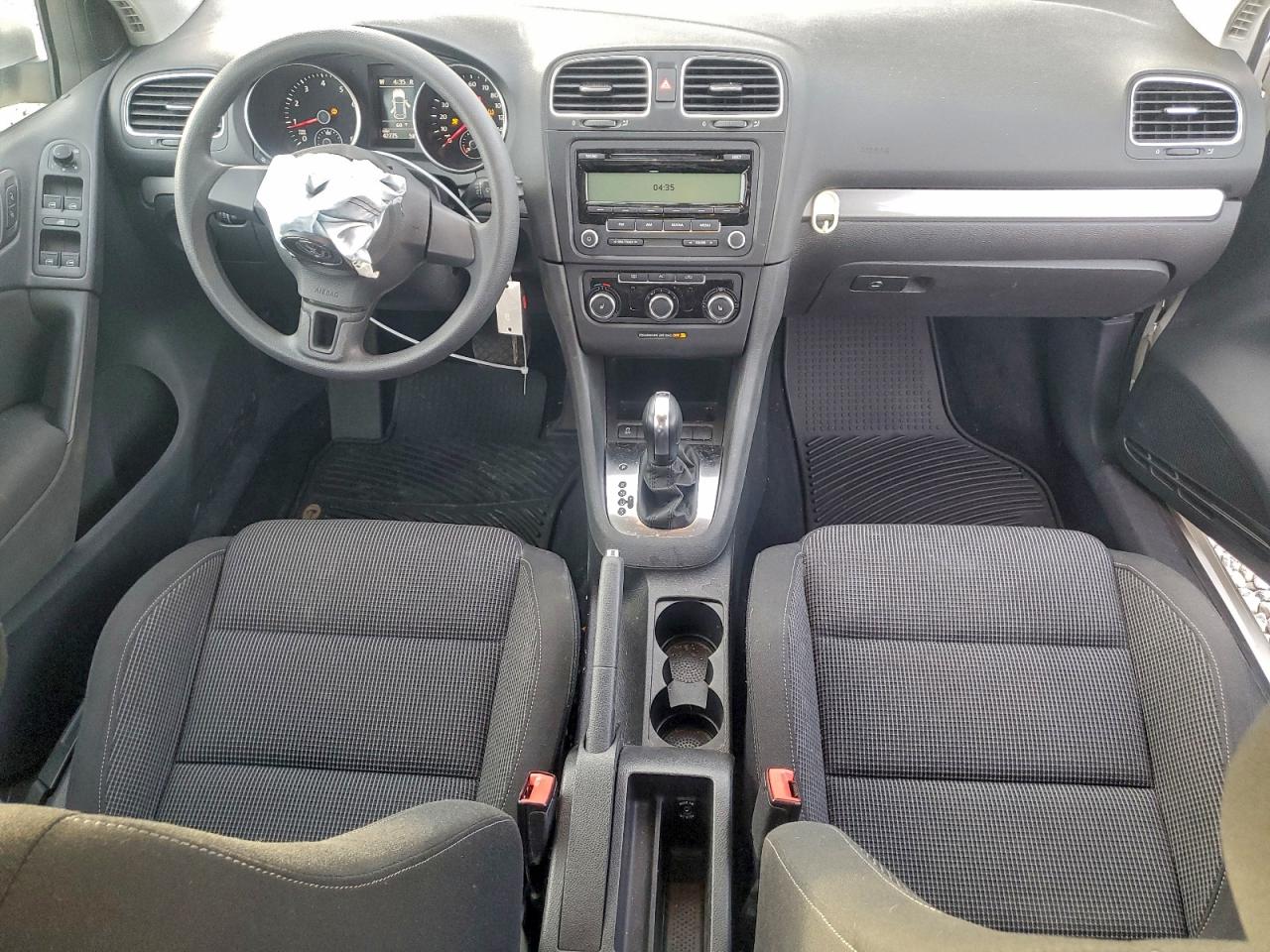 Volkswagen Golf Image 7