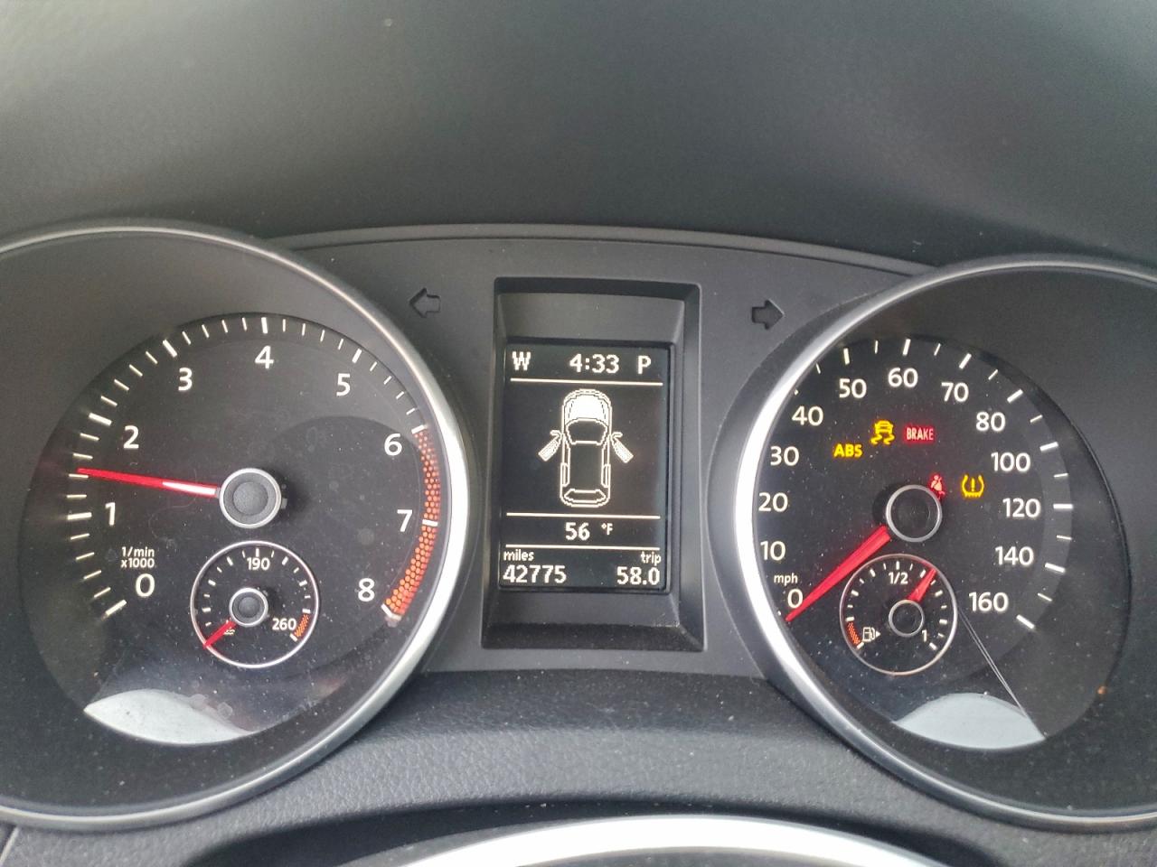 Volkswagen Golf Image 6