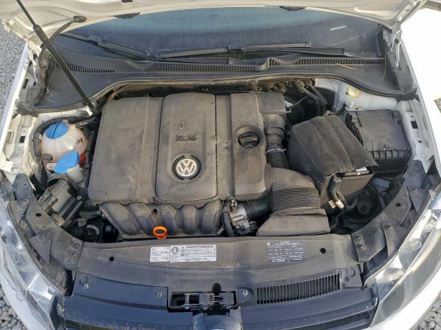 Volkswagen Golf Image 10