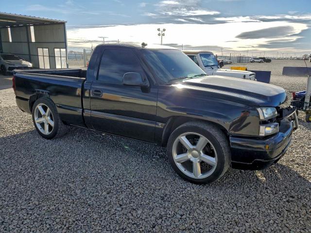 Chevrolet Silverado C1500 Image 4