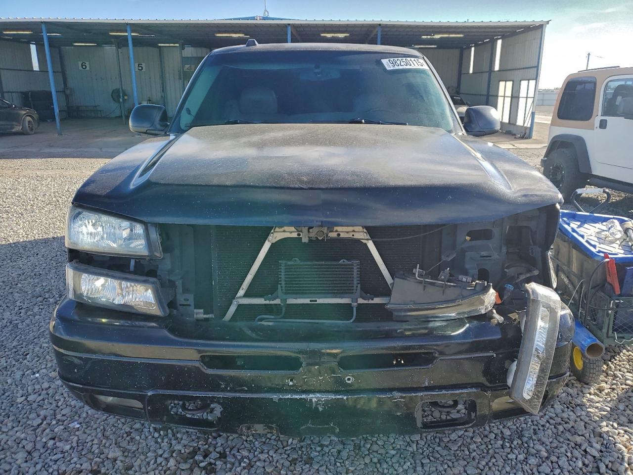 Chevrolet Silverado C1500 Image 6