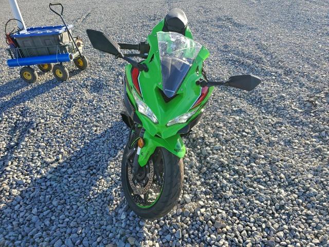 Kawasaki Zx400 S S Image 4