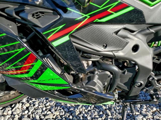 Kawasaki Zx400 S S Image 3