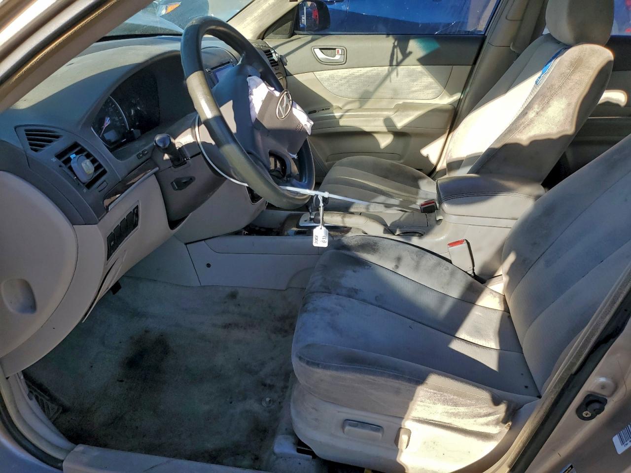 Hyundai SONATA Gls Image 8